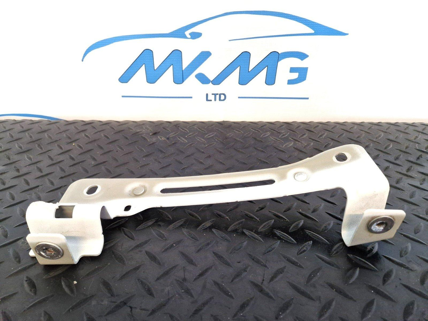 16-20 AUDI Q7 4M GENUINE FRONT RIGHT O/S WING FENDER BRACKET 4M0821432
