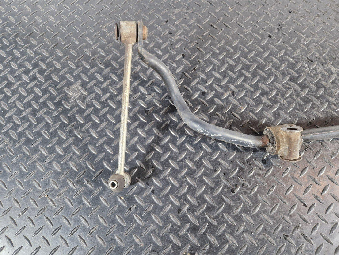 16-22 MERCEDES BENZ GLC X253 GENUINE REAR ANTI ROLL BAR A2133260465