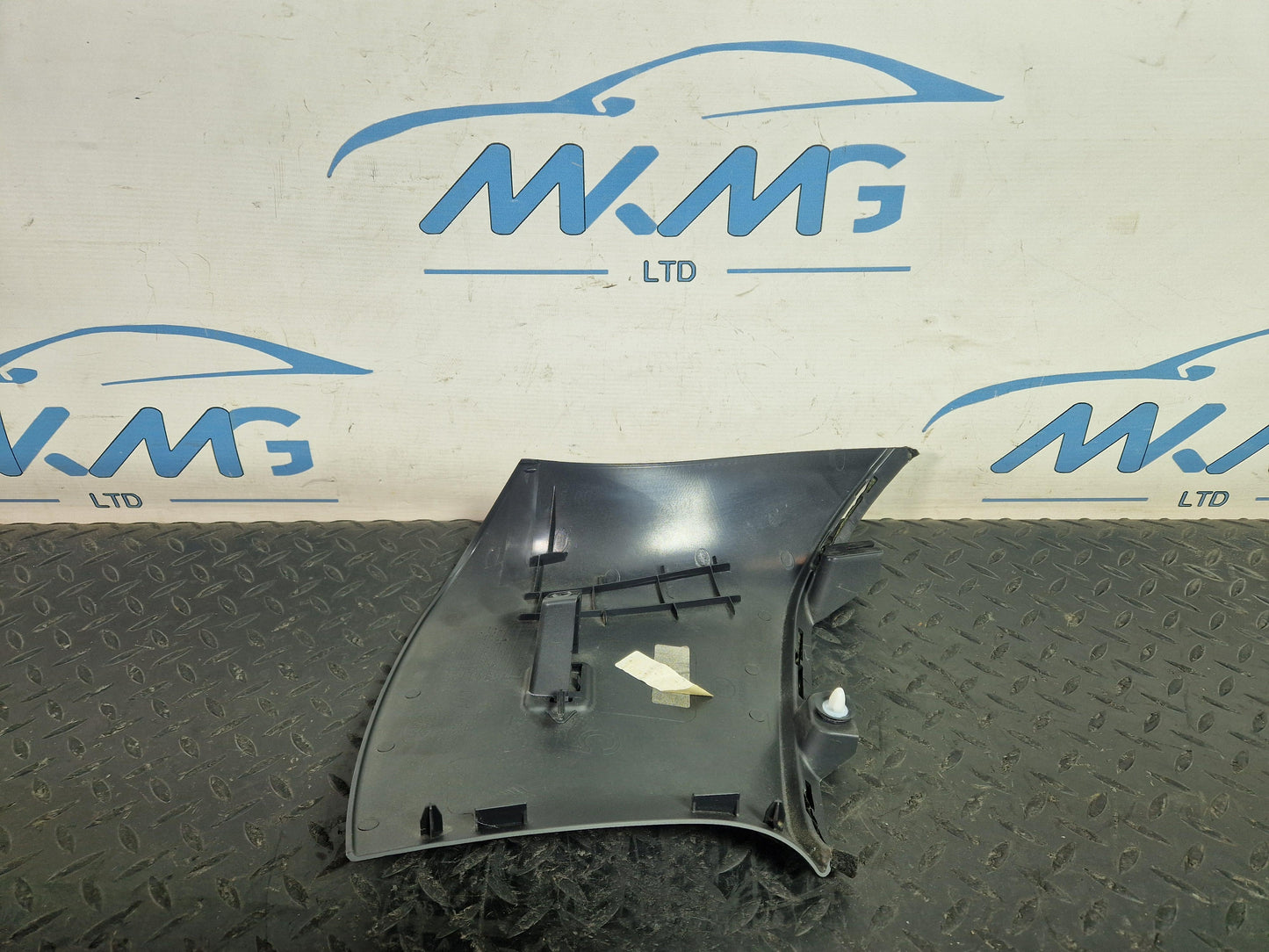 12-18 Land Rover Range Rover Evoque L538 Rear Left D-Pillar Trim BJ32519A97AKW
