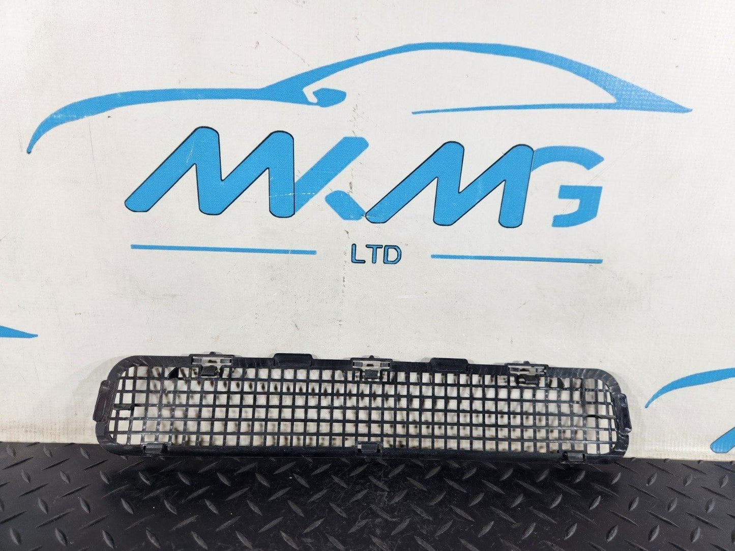 MERCEDES VITO W447 GENUINE AIR INTAKE DUCT GRILL A4478308402