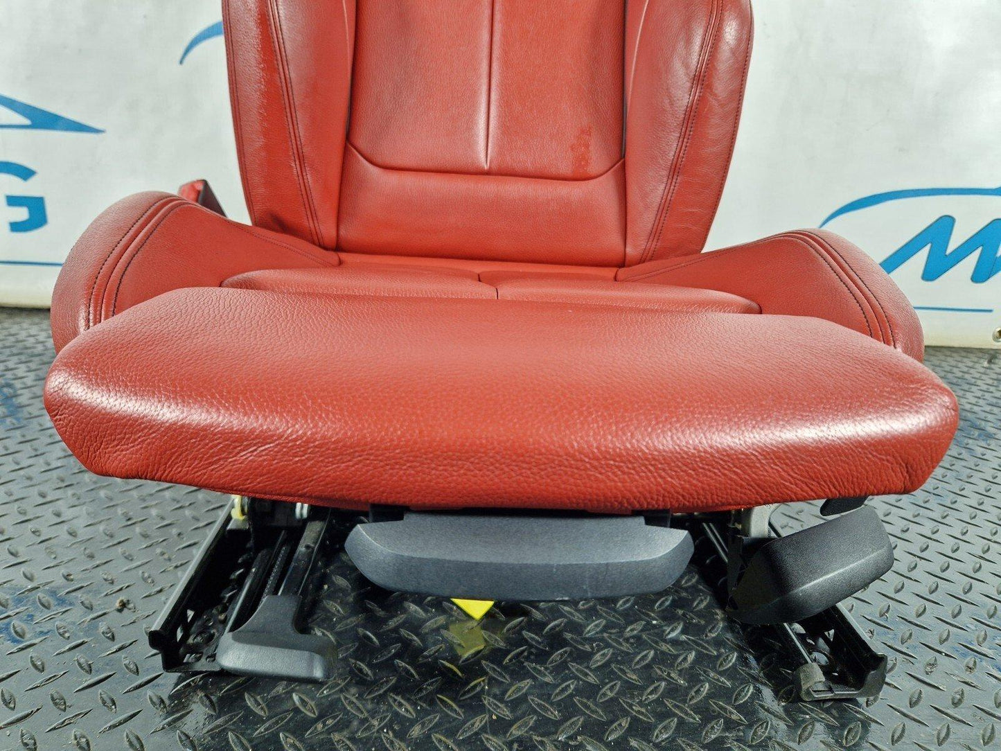 14-16 BMW 2 SERIES F22 GENUINE FRONT LEFT PASSENGER RED SEAT 7243564 9216468