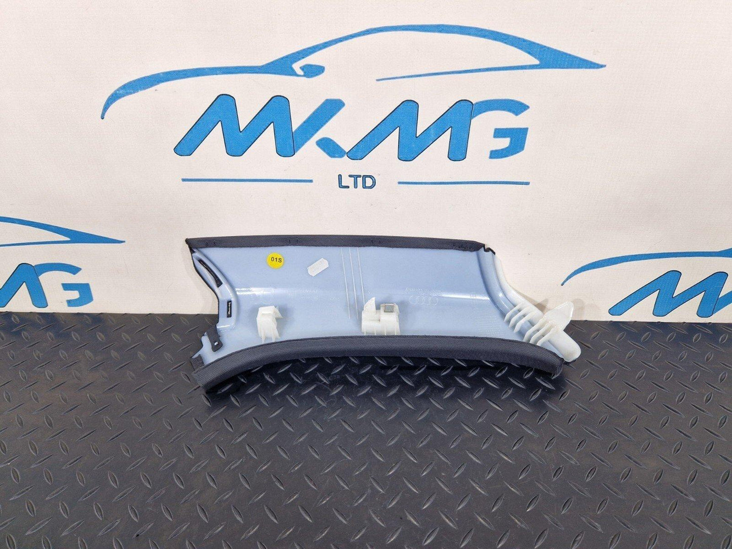 16-19 AUDI A4 AVANT B9 S-LINE GENUINE RIGHT REAR C PILLAR TRIM 8W9867288A