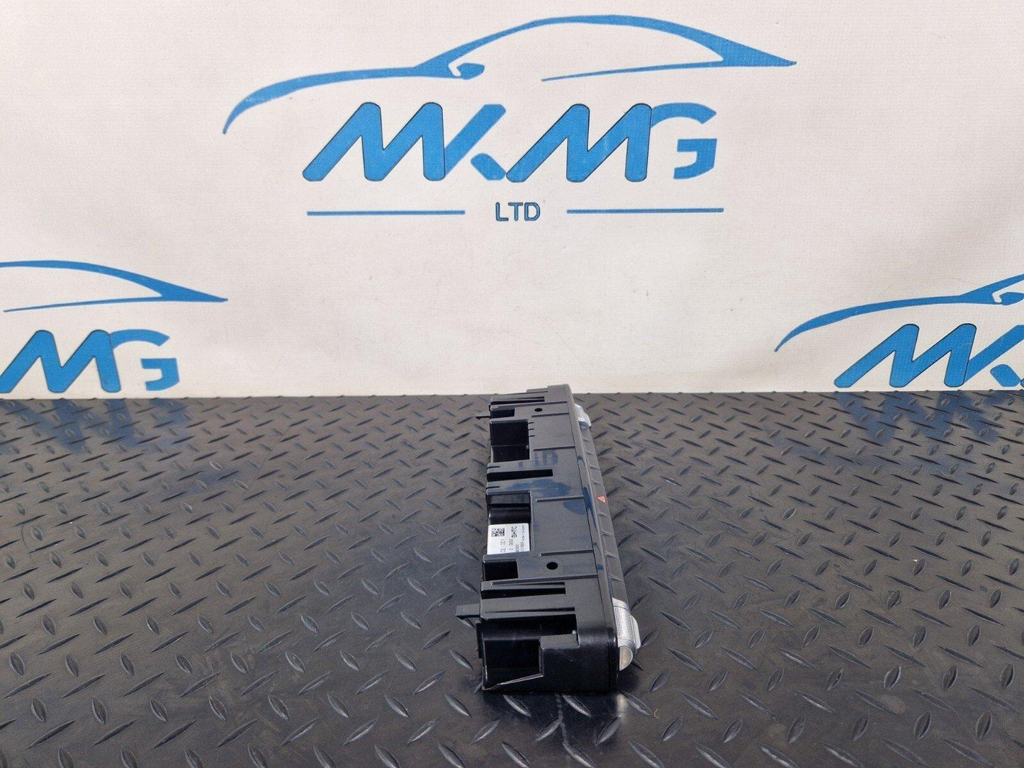 18-ON MERCEDES A CLASS W177 A/C HEATER CONTROL SWITCH PANEL A2479055702