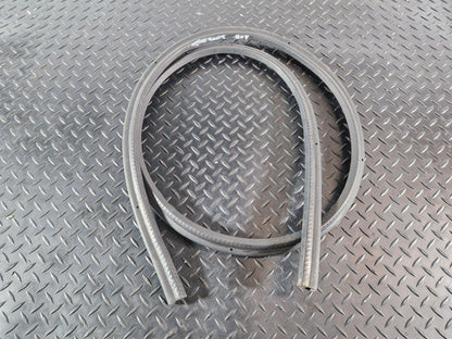 10-15 AUDI Q7 4L GENUINE OEM ENGINE HOOD BONNET RUBBER SEAL 4L0823731