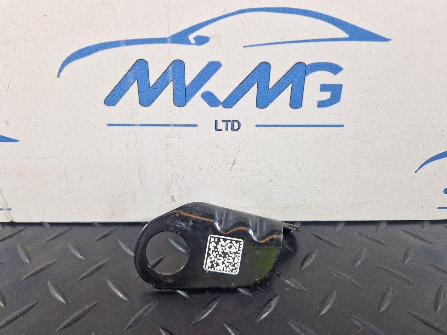 12-18 AUDI A6 C7  COOLANT RESERVOIR MOUNT/ BRACKET 4G0121214AF
