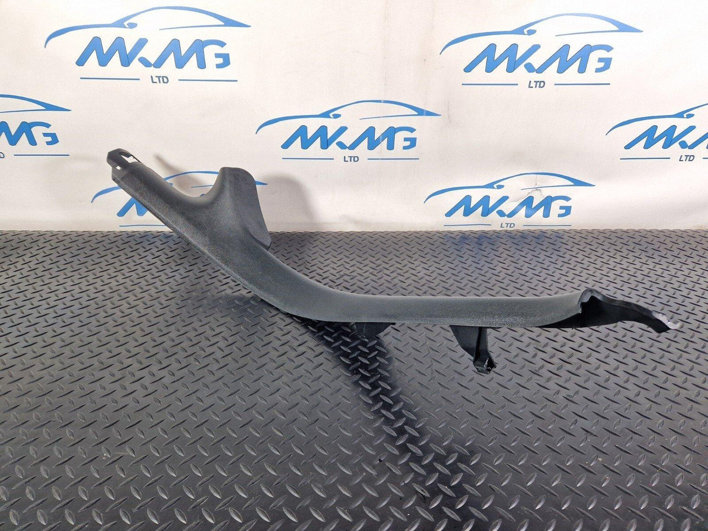 12-18 AUDI A6 C7 GENUINE REAR LEFT LOWER C PILLAR TRIM BLACK 4G0867767A