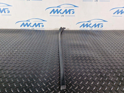 11-19 MERCEDES BENZ ML W166 FRONT LEFT WINDSCREEN WATER DEFLECTOR A1666901180