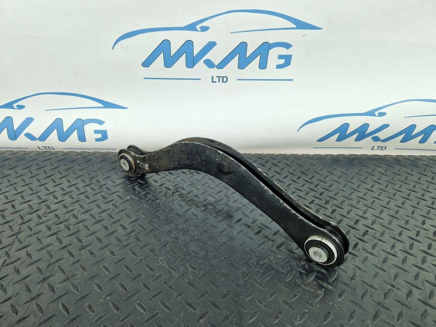 16-19 AUDI A4 B9 GENUINE OEM REAR RIGHT O/S CONTROL ARM 8W0505398F 8W0505371F