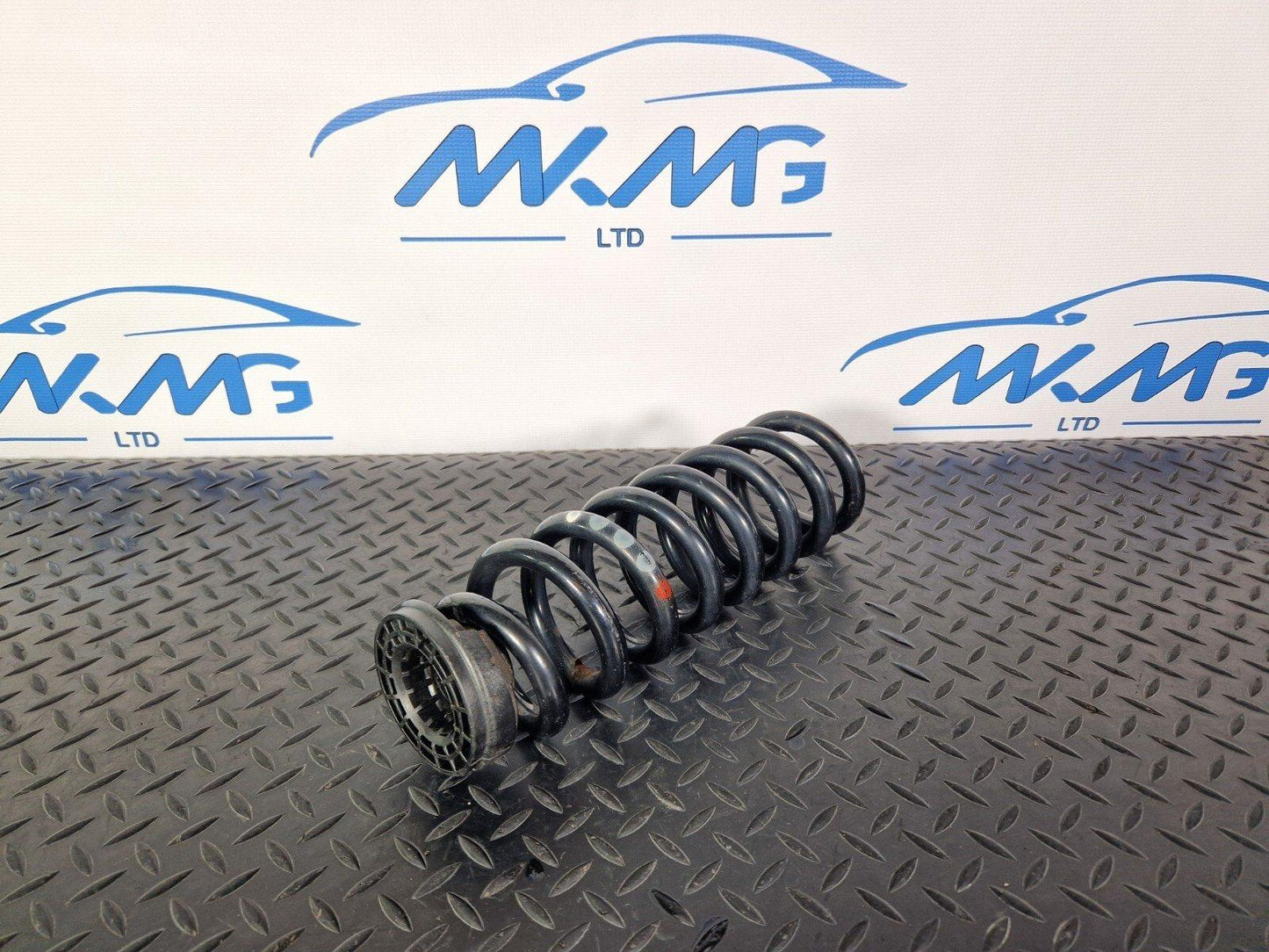 14-21 MERCEDES BENZ C220d W205 REAR SPRING COIL LEFT & RIGHT A2053280337