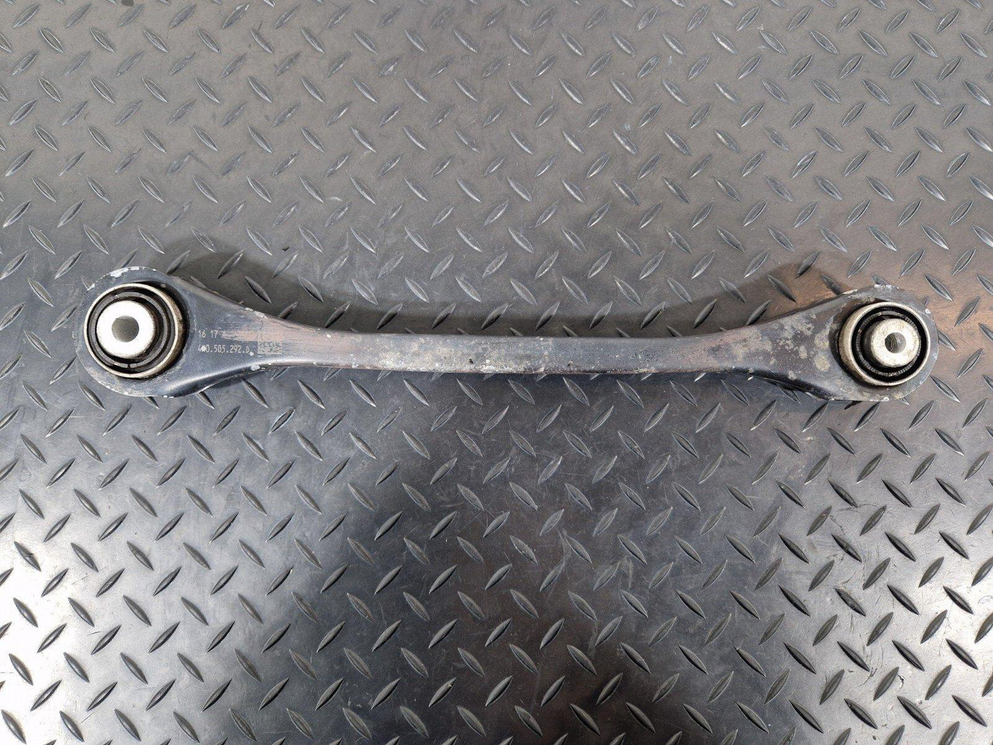 16-19 AUDI A4 B9 GENUINE OEM REAR RIGHT O/S LOWER CONTROL ARM 4M0505292D
