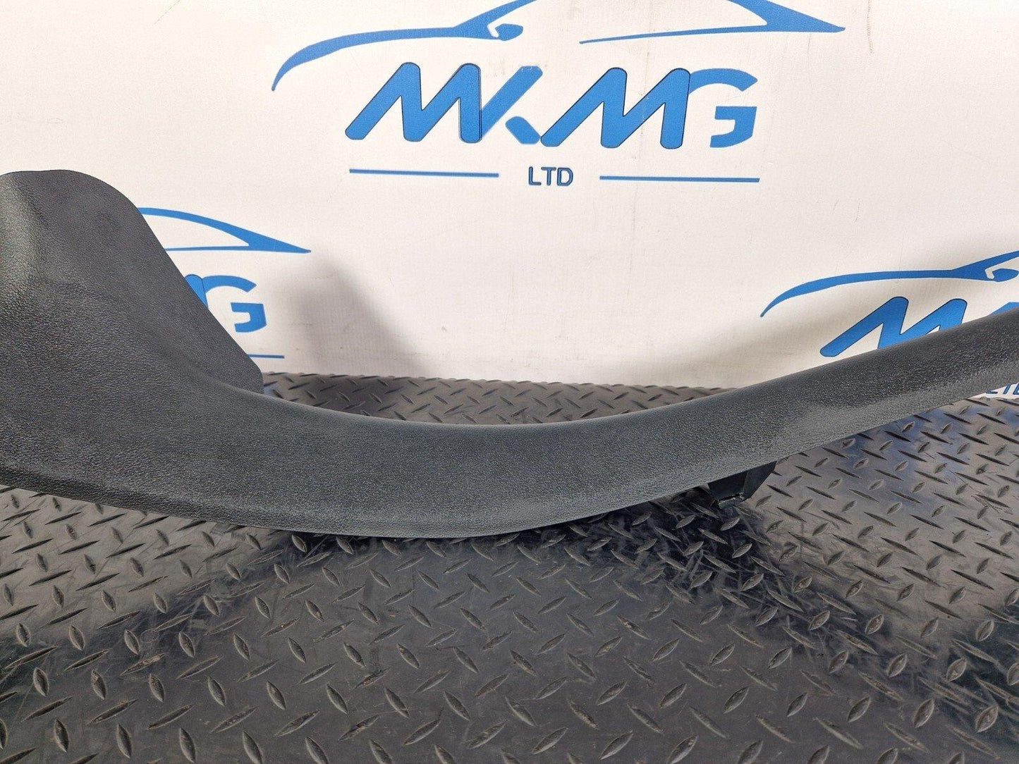 12-18 AUDI A6 C7 REAR LEFT LOWER C PILLAR TRIM BLACK 4G0867767A