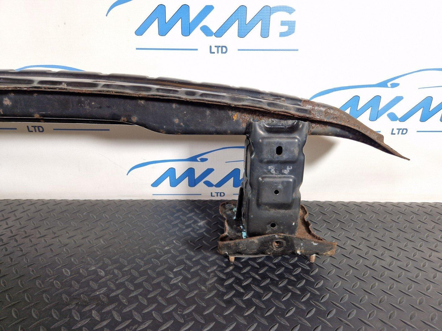 11-19 MERCEDES BENZ ML W166 GENUINE REAR CRASH BAR A1666104200