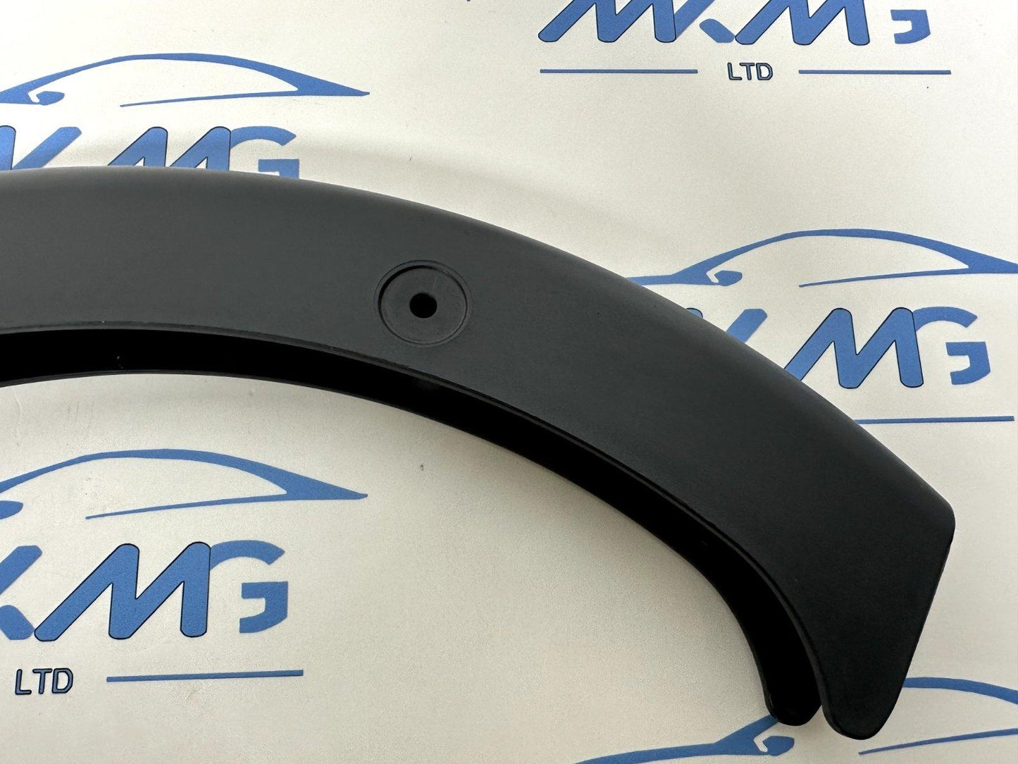 16-19 AUDI A4 B9 SALOON GENUINE REAR LEFT BOOT LID HINGE COVER 8W5971821