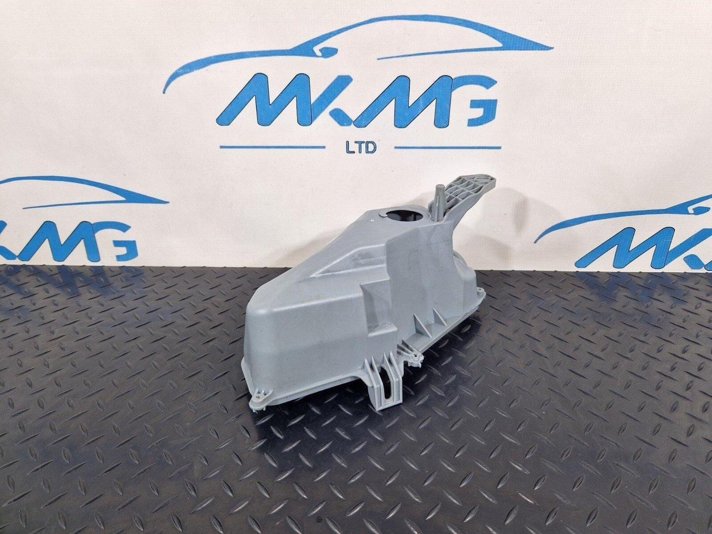 12-18 AUDI A6 C7 GENUINE HOUSING COVER FOR CONTROL UNITS 4G2907355B