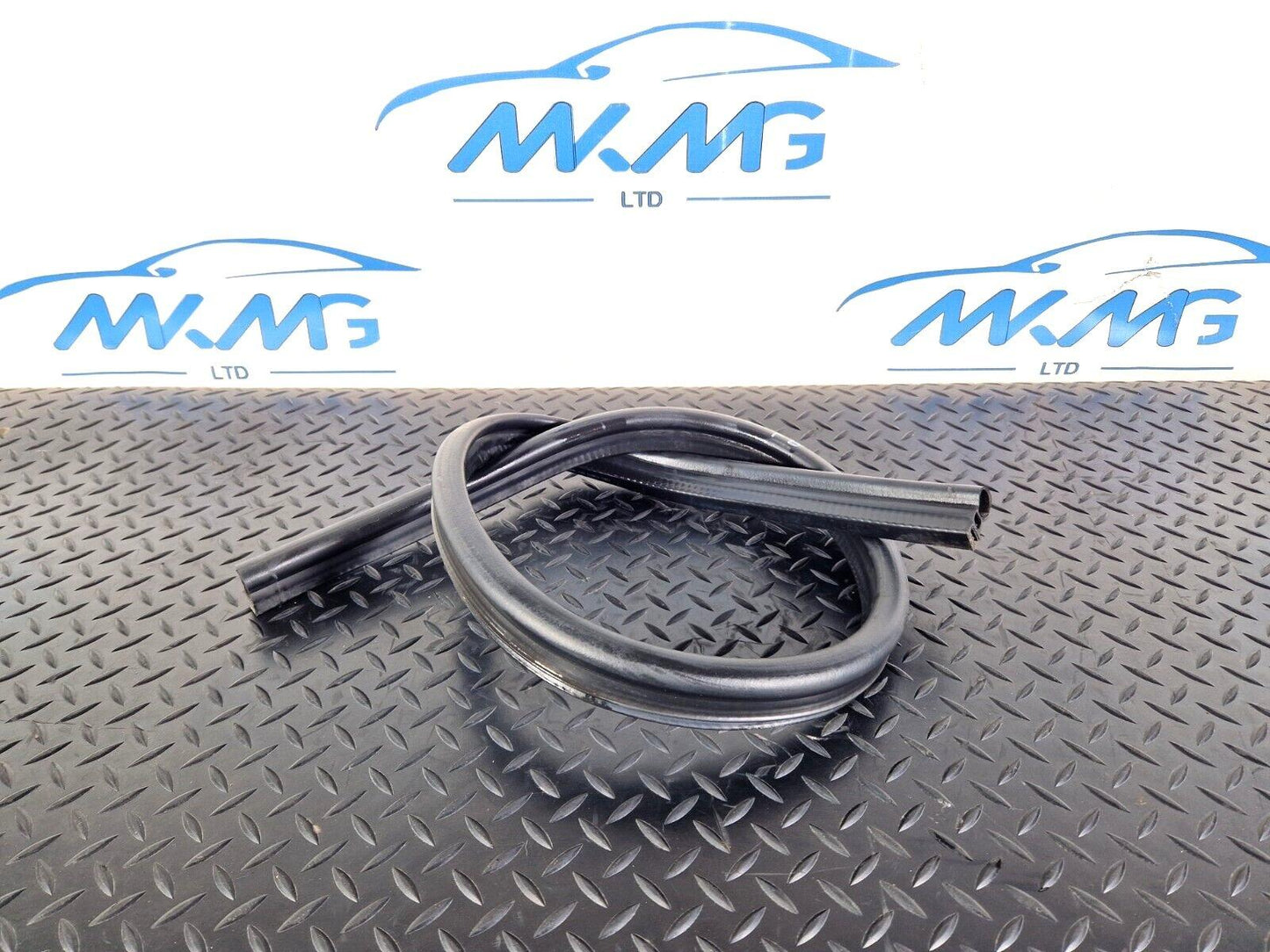 16-24 AUDI A5 F5 GENUINE BONNET RUBBER SEAL 8W0823723A