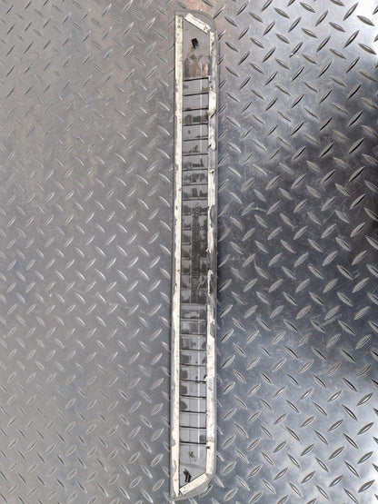 10-18 AUDI A7 4G S-LINE GENUINE OEM RIGHT FRONT ENTRY STRIP 4G8853374
