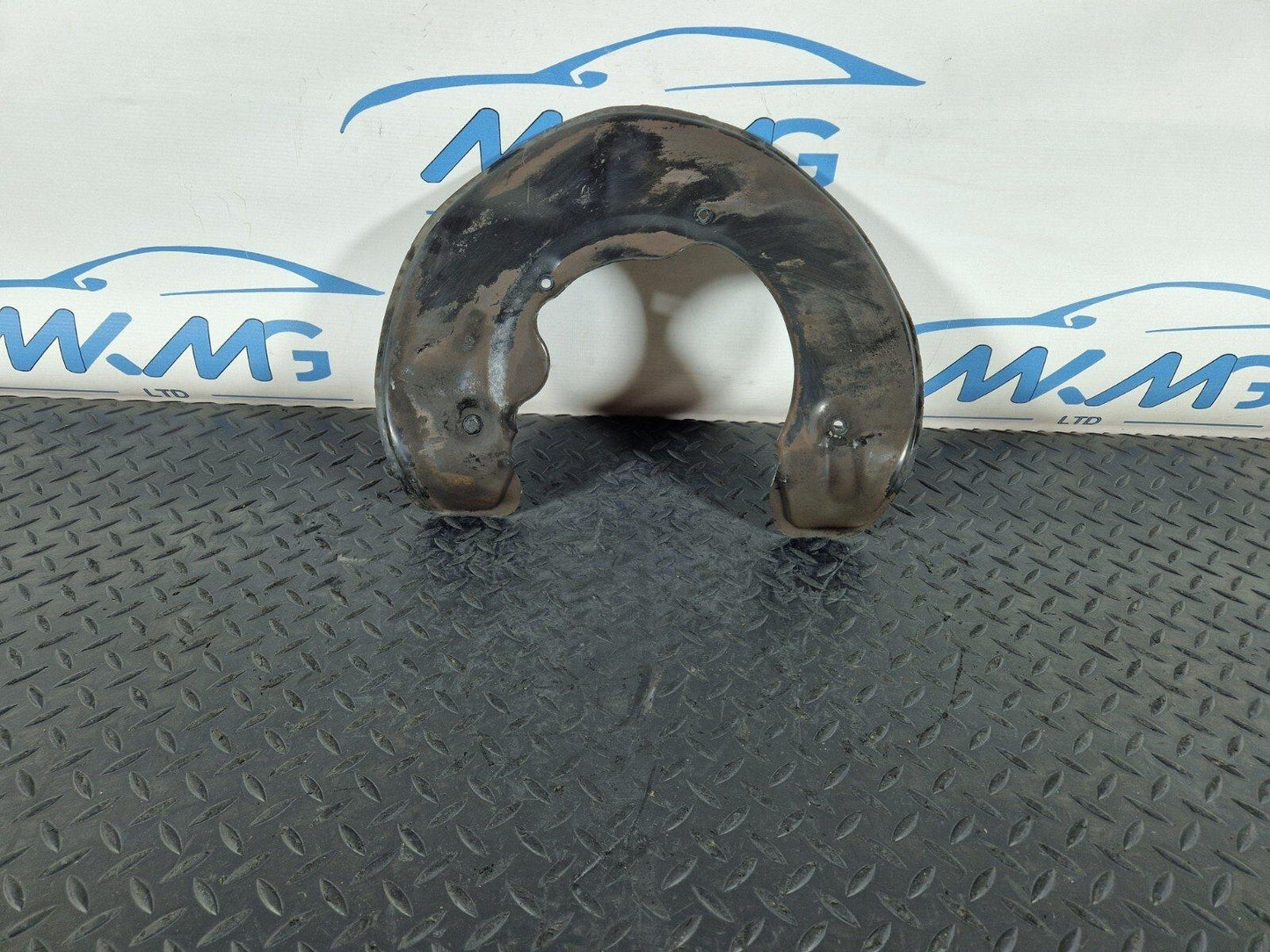 10-17 AUDI A8 4H FRONT RIGHT O/S BRAKE DISC COVER PLATE GUARD 4H0615312