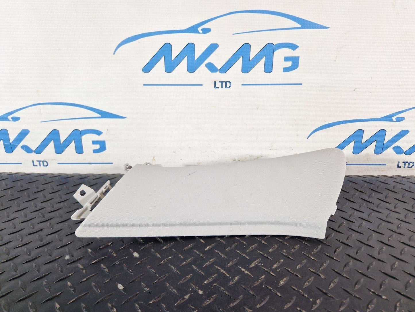 16-19 MERCEDES BENZ GLE ML W166 GENUINE RIGHT O/S PILLAR TRIM A1666900625