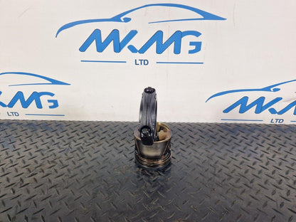 14-21 MERCEDES BENZ C300h W205 COMPLETE PISTON WITH CON ROD 65100