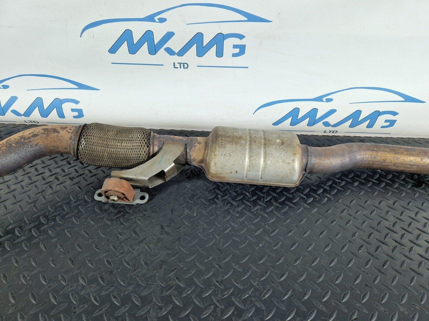 10-17 AUDI A8 4H EXHAUST FLEX PIPE & SILENCER FITS LEFT & RIGHT 8K0253211C
