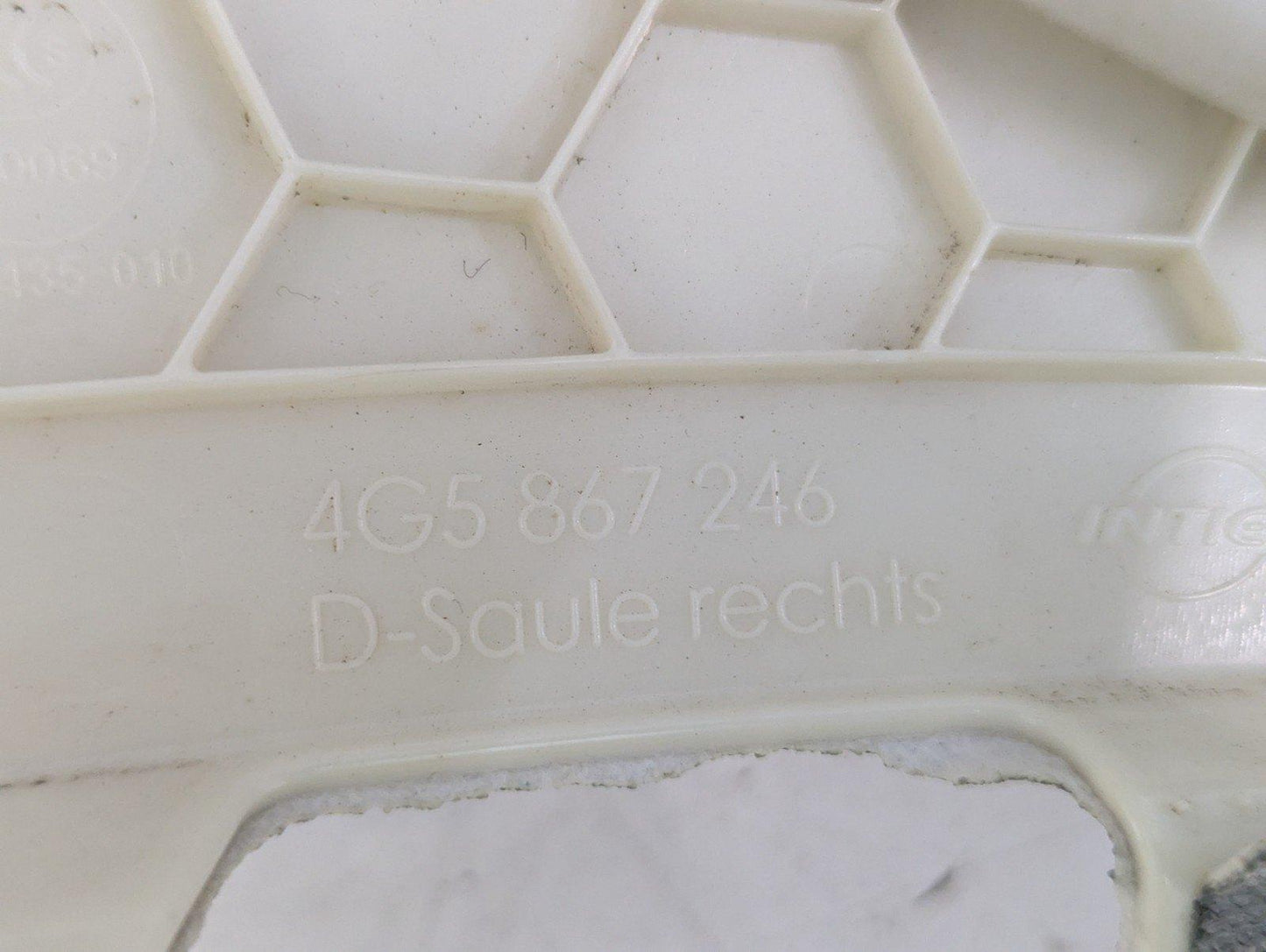 12-18 AUDI A6 C7 OEM RIGHT DRIVER SIDE D-PILLAR TRIM COVER 4G5867246