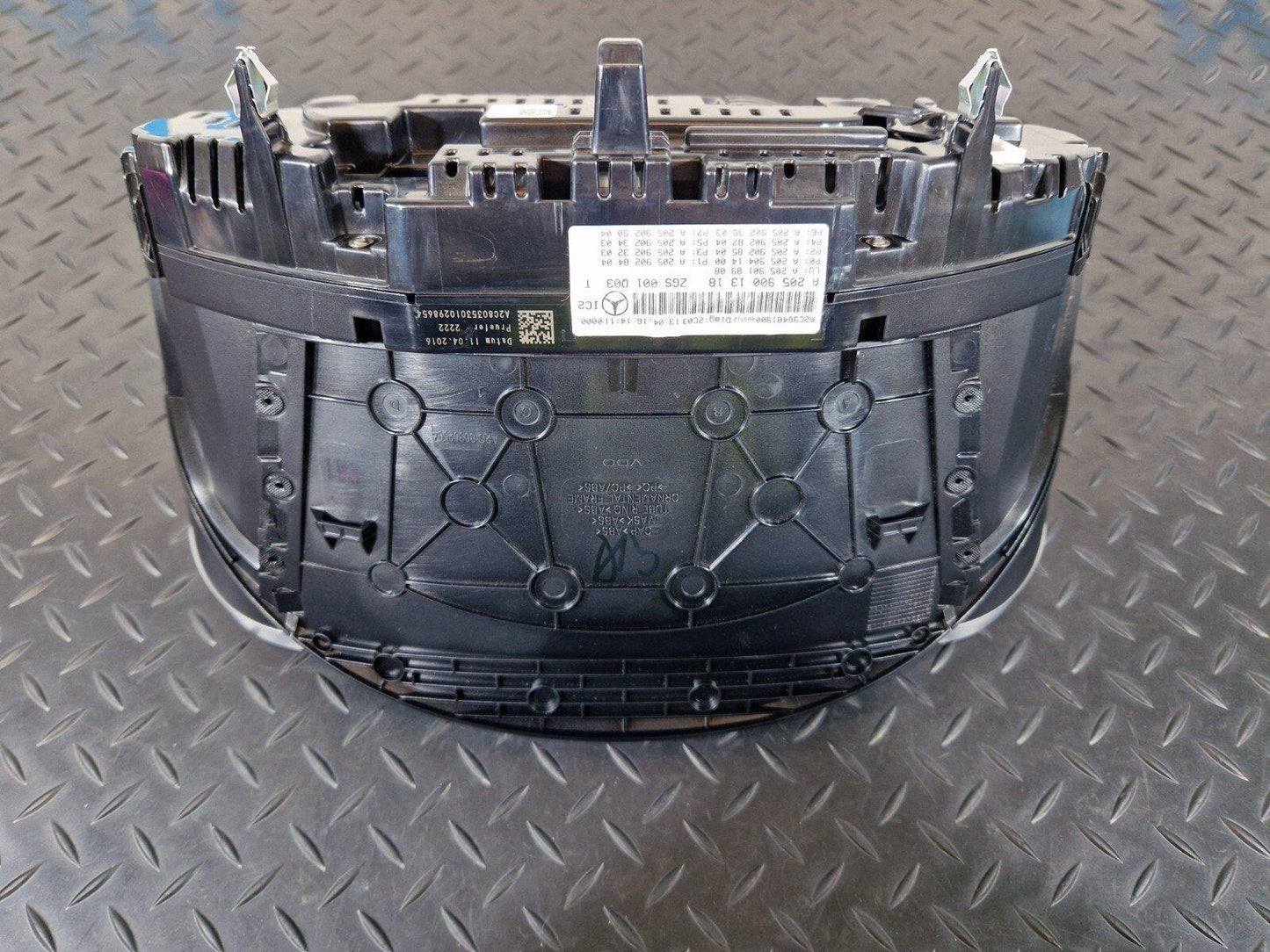 14-21 MERCEDES BENZ W205 INSTRUMENT CLUSTER SPEEDOMETER A2059001318