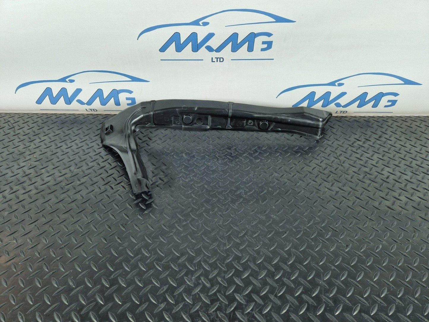 12-17 AUDI S5 CONVERTIBLE N/S LEFT FRONT WING PLATE COVER LINER GUIDE 8T0821111A