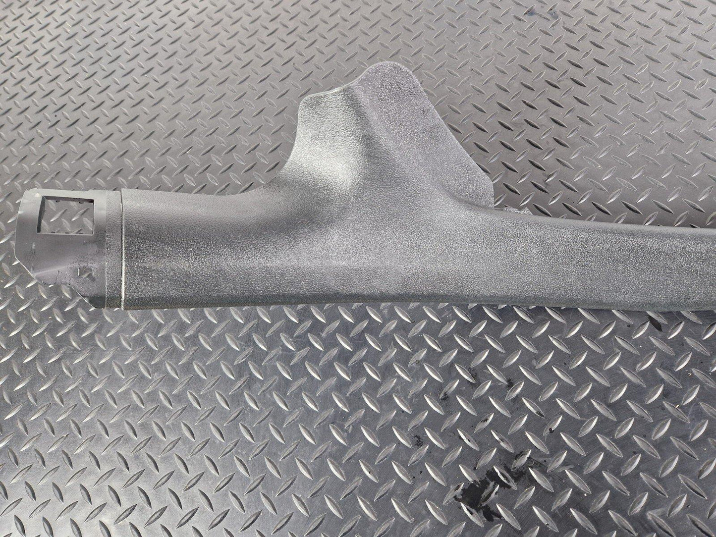 12-18 AUDI A6 C7 GENUINE REAR LEFT LOWER C PILLAR TRIM BLACK 4G0867767A