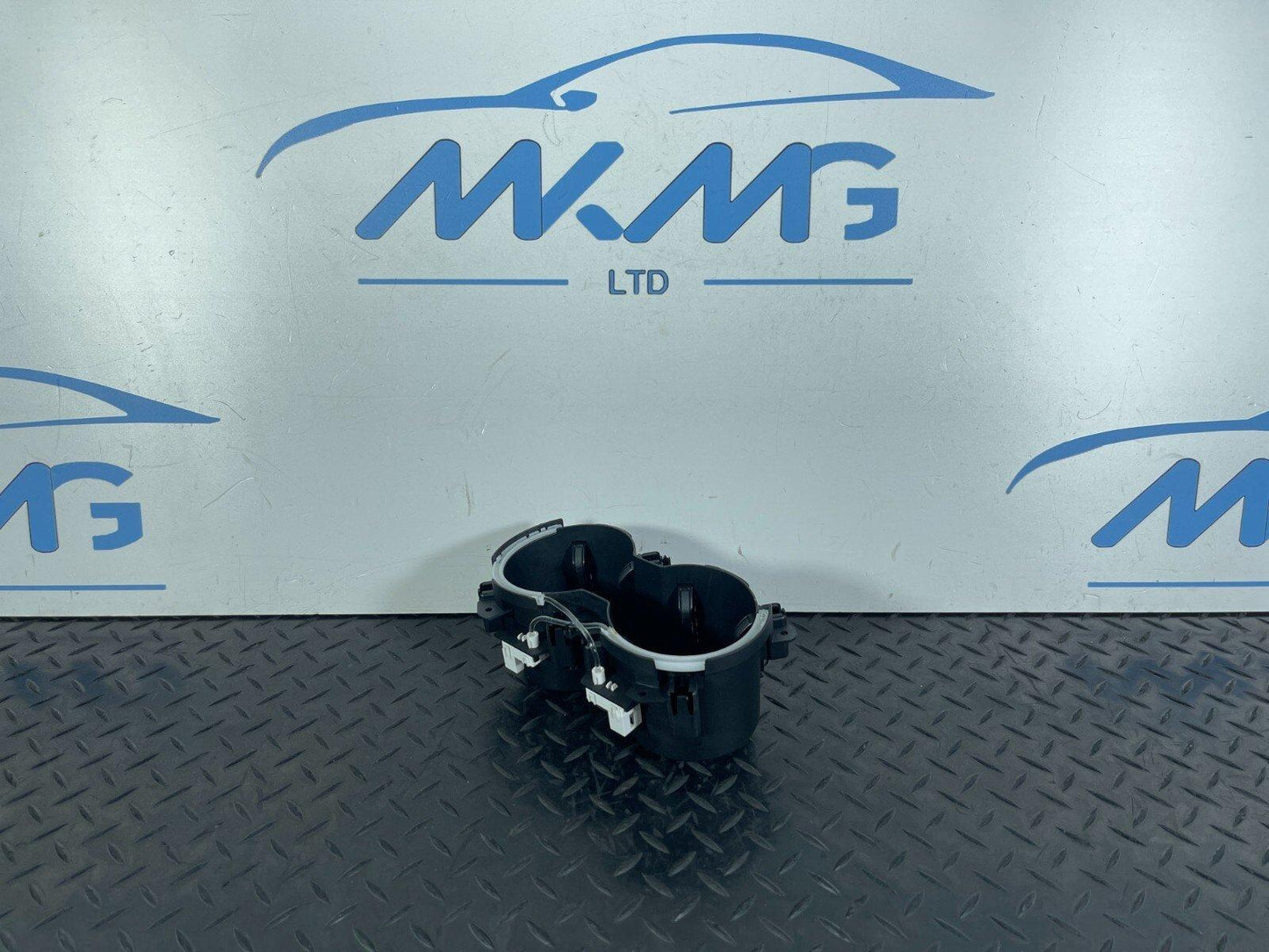 16-23 AUDI A5 F5 SPORTBACK S-LINE GENUINE TWIN DOUBLE CUP HOLDER 8W0862533A