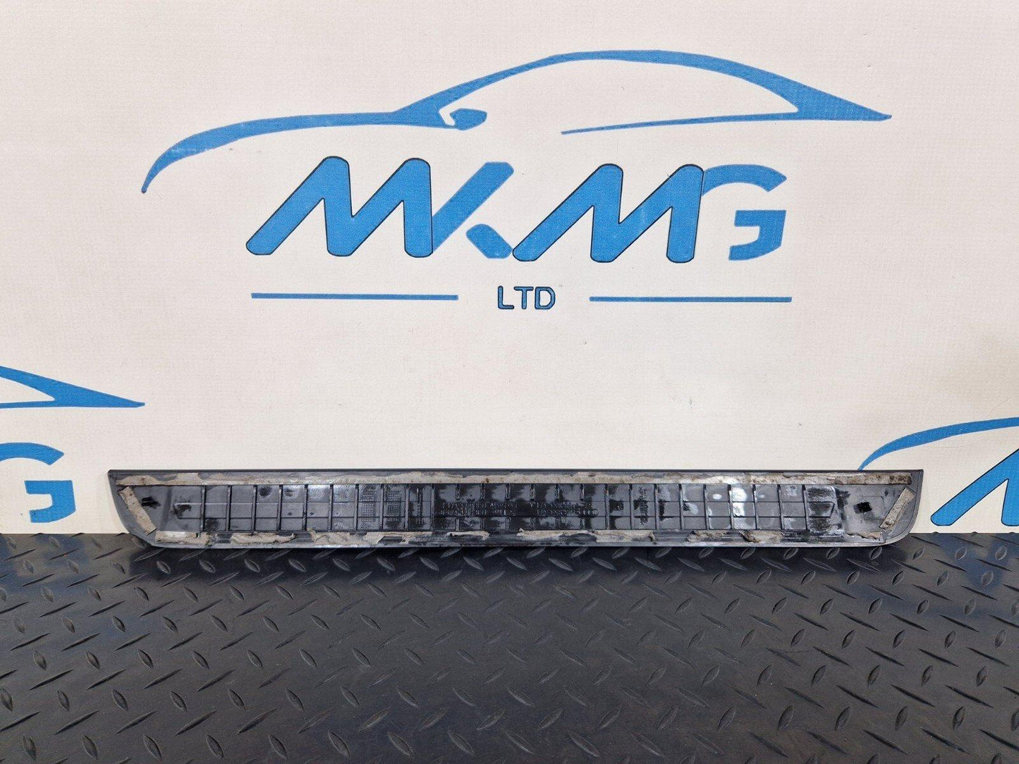 10-18 AUDI A7 4G S-LINE GENUINE OEM RIGHT FRONT ENTRY STRIP 4G8853374