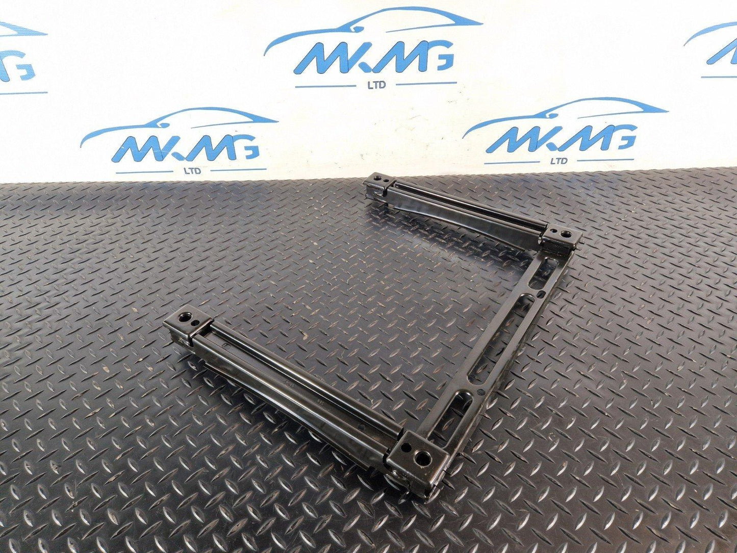16-20 AUDI Q7 4M GENUINE FRONT SEAT FRAME BRACKET FITS LEFT & RIGHT 4M0881677A