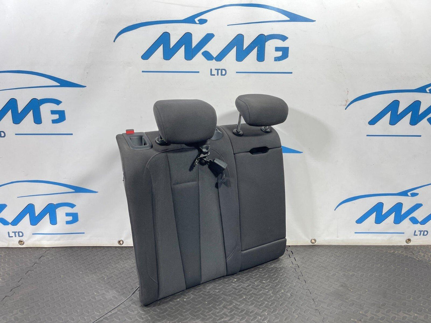16-19 AUDI A4 B9 GENUINE REAR RIGHT DRIVER SIDE CLOTH SEAT WITH HEADREST
