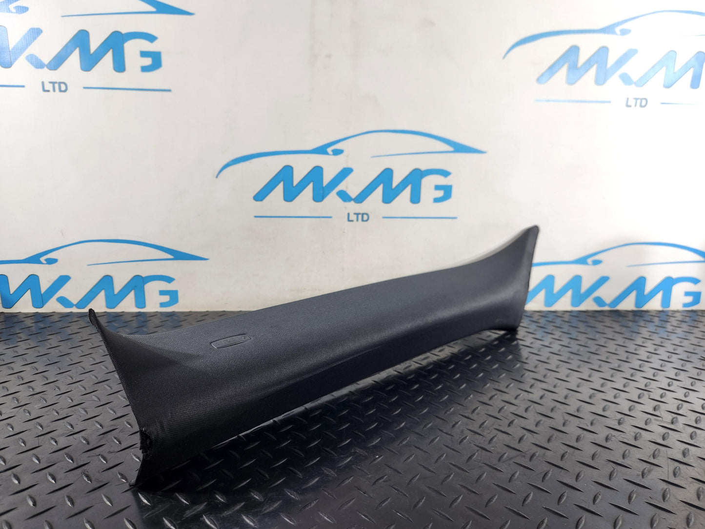 Range Rover Evoque L551 Genuine A-Pillar Trim Panel Damaged K8D2-03511-AE8PVJ