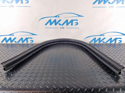 AUDI Q5 8R GENUINE ENGINE BONNET HOOD RUBBER SEAL 8R0823723B
