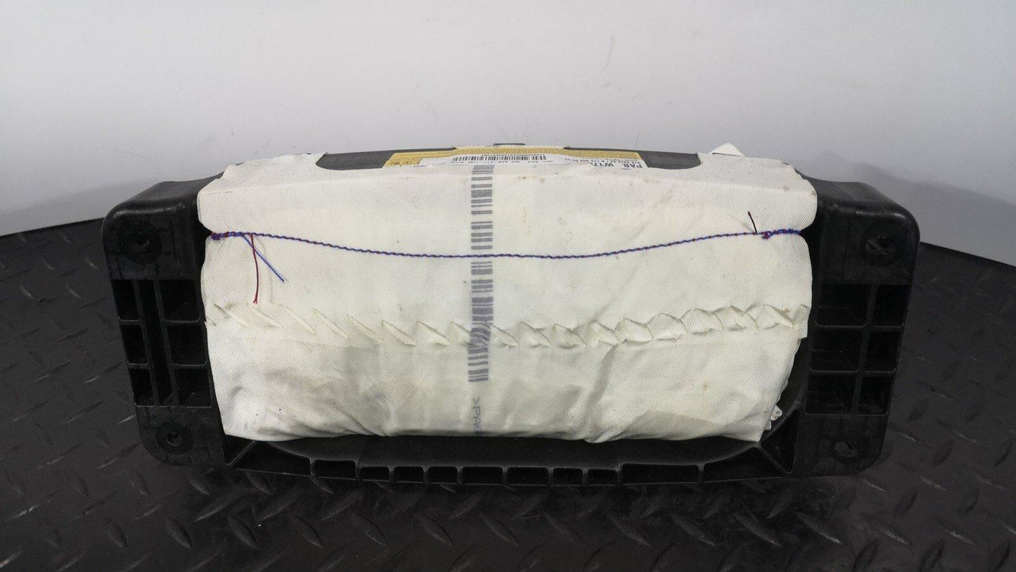 12-18 MERCEDES A B CLA-CLASS W176 W246 C117 LEFT DASHBOARD AIBAG  A1768600002