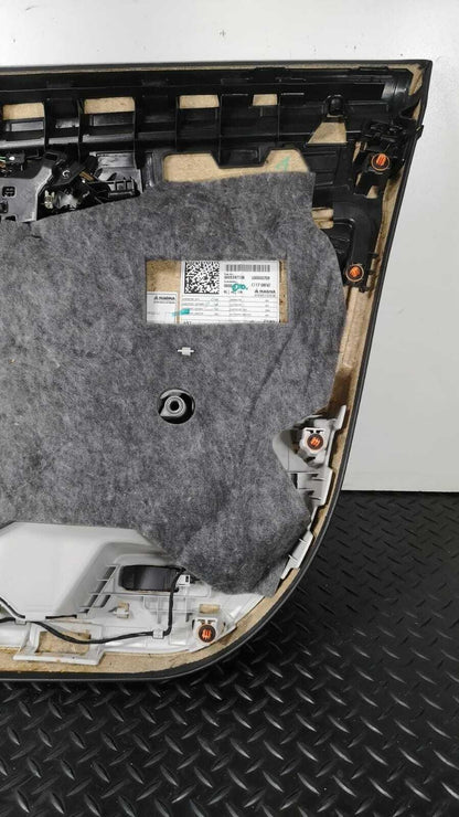 13-19 MERCEDES BENZ CLA W117 C117 GENUINE FRONT LEFT PASSENGER SIDE DOOR PANEL