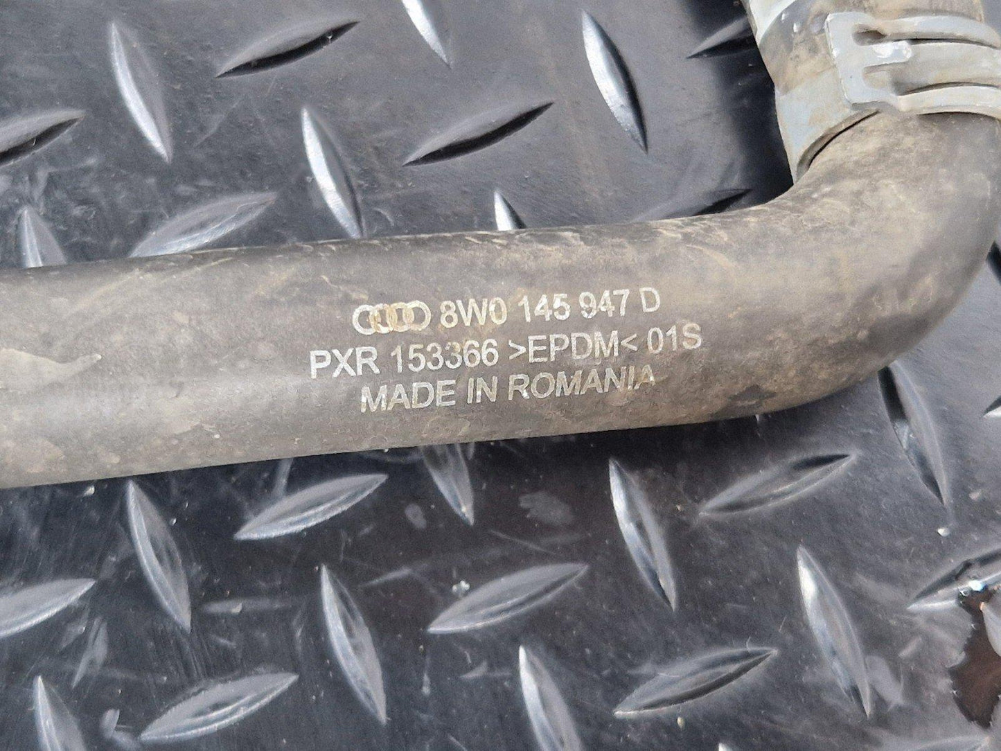 16-19 AUDI A4 B9 GENUINE 1.4 TFSI CVNA ENGINE WATER COOLANT HOSE 8W0145947D