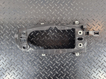 16-19 AUDI A4 B9 AVANT GENUINE GEARSTICK MOUNTING PLATE BRACKET 8W0863531