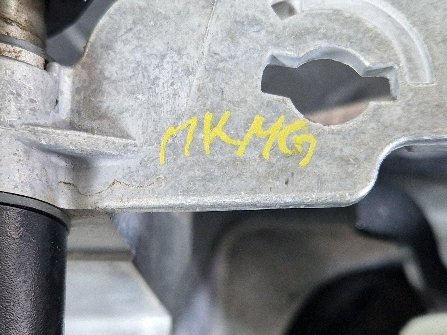 14-21 MERCEDES BENZ C200 W205 OEM MANUAL CLUTCH BRAKE PEDAL A2052910101