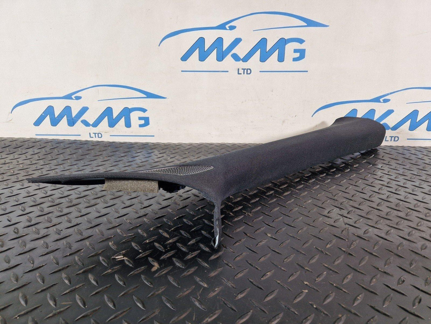 19-ON MERCEDES BENZ B CLASS W247 GENUINE A-PILLAR TRIM A2476900200