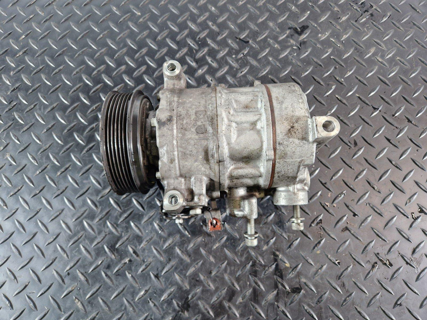12-18 AUDI A6 C7 2.0 DIESEL GENUINE A/C AIR CON COMPRESSOR PUMP 4G0260805T