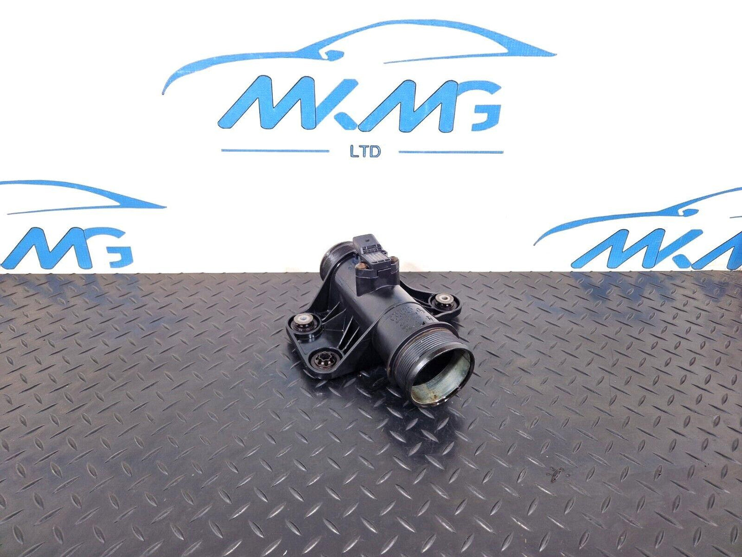 10-18 AUDI A7 4G S-LINE ENGINE PIPE HOSE PRESSURE WITH SENSOR 4G0145673R