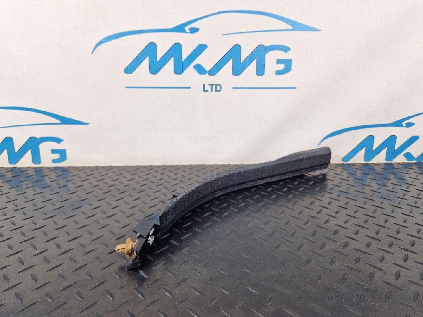 10-13 BMW X5 E70 LCI GENUINE REAR RIGHT ENTRY TRIM 7154840