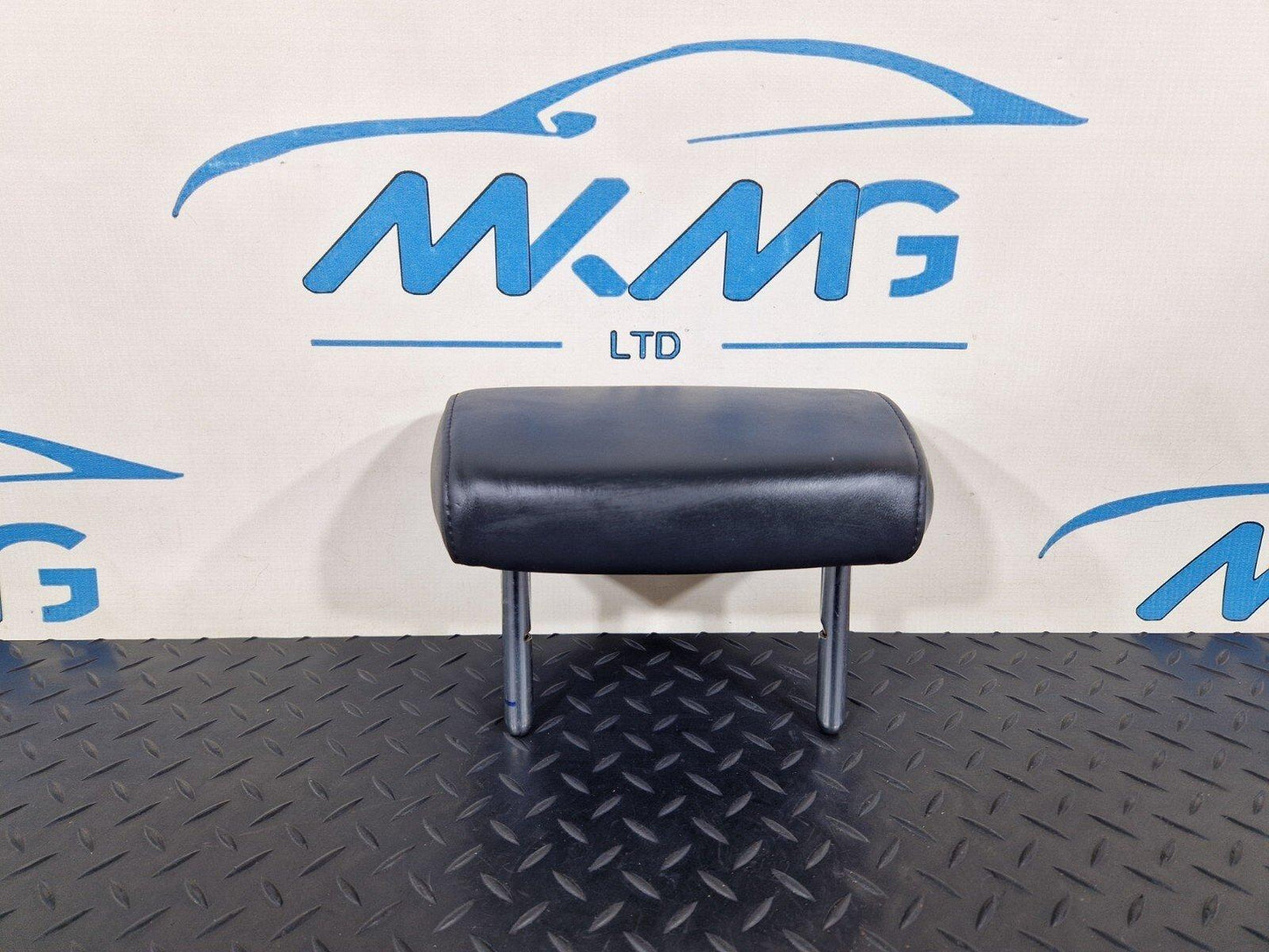 10-18 AUDI A7 4G S-LINE REAR HEADREST LEATHER MIDDLE CENTRE