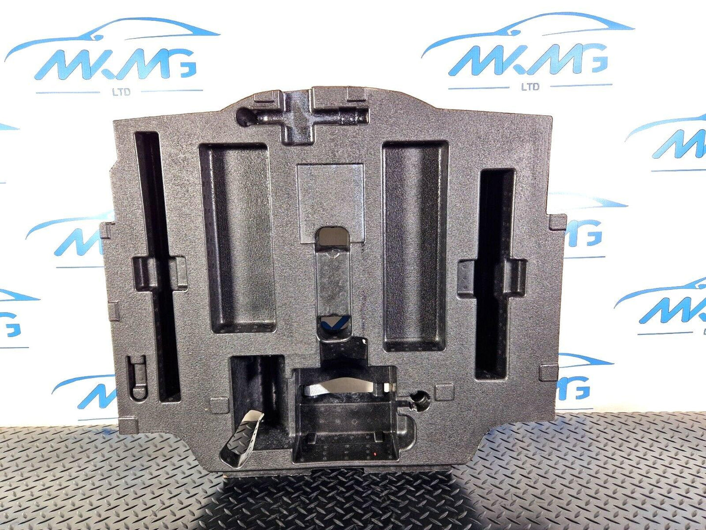 16-24 AUDI A5 F5 OEM GENUINE TOOL BOX 8W7863091A