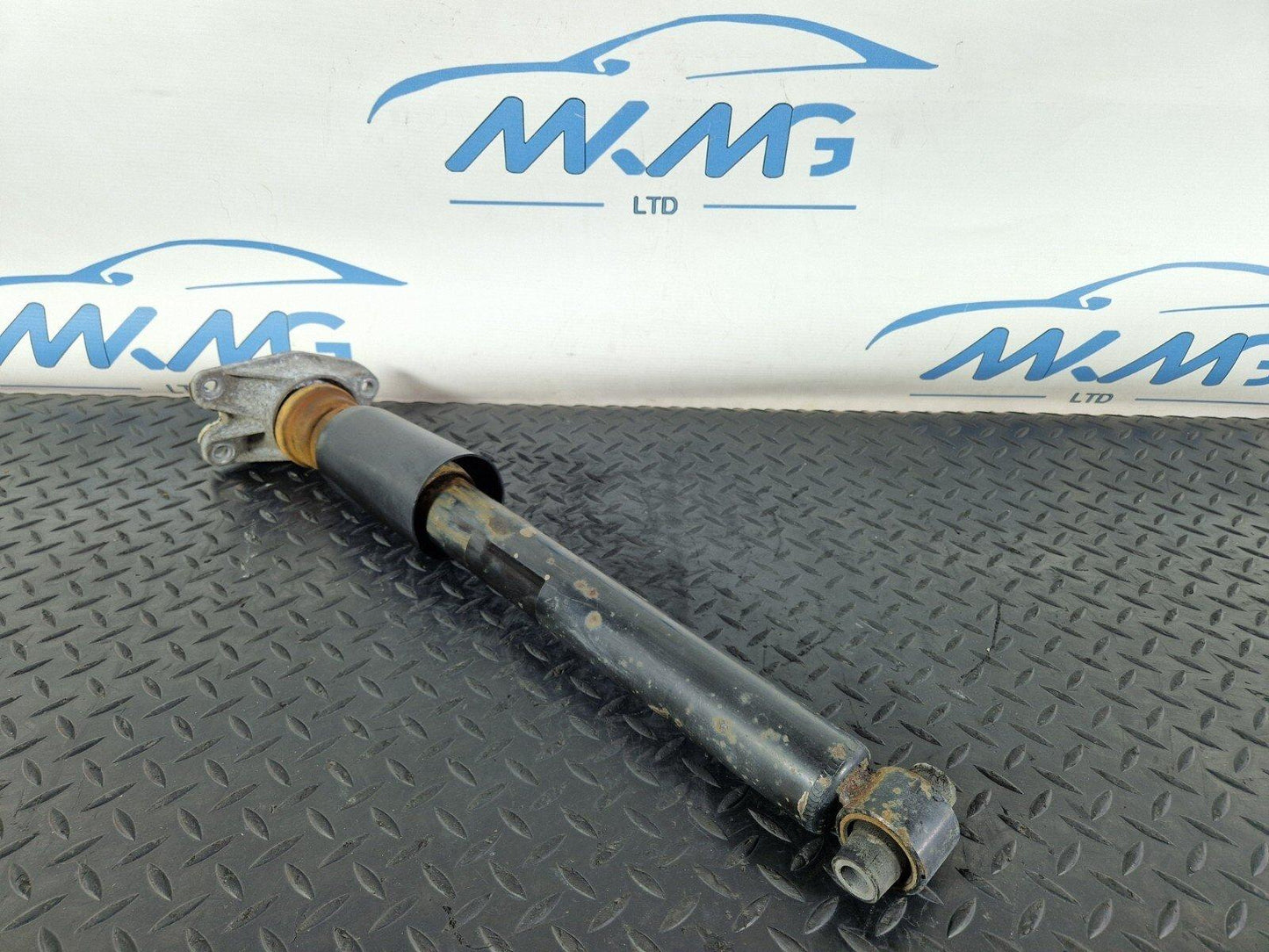 14-16 BMW 2 SERIES F22 GENUINE REAR RIGHT & LEFT SHOCK ABSORBER 6880946 6857730