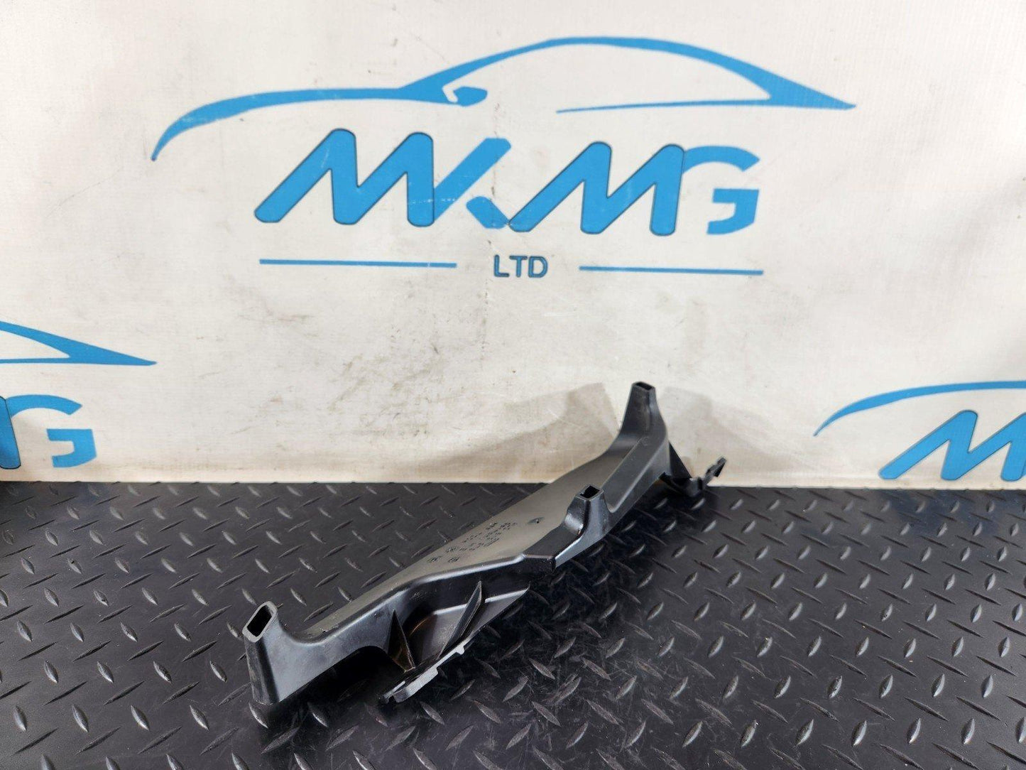 10-15 AUDI Q7 4L GENUINE WATER DEFLECTOR DUCT 4L2819979