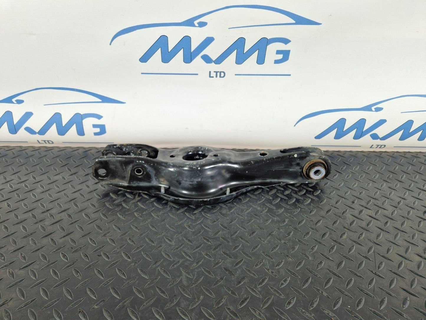 12-18 BMW 3 SERIES F30 LCI REAR WISHBONE ROLL OVER CONTROL ARM 6867540 6867541