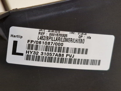 17-ON LAND ROVER DISCOVERY L462 OEM PASSENGER SIDE LEFT B PILLAR TRIM HY3231057A