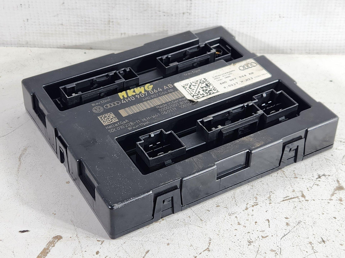 Audi A8 Genuine Convenience Control Module Unit 4H0907064AB